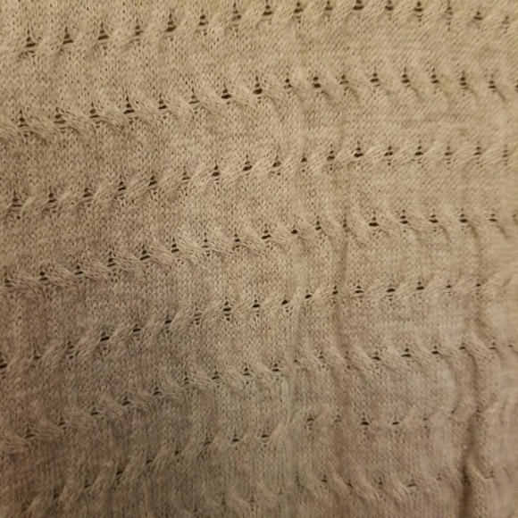 Gap Pullover Sweater - Picture 4 of 4